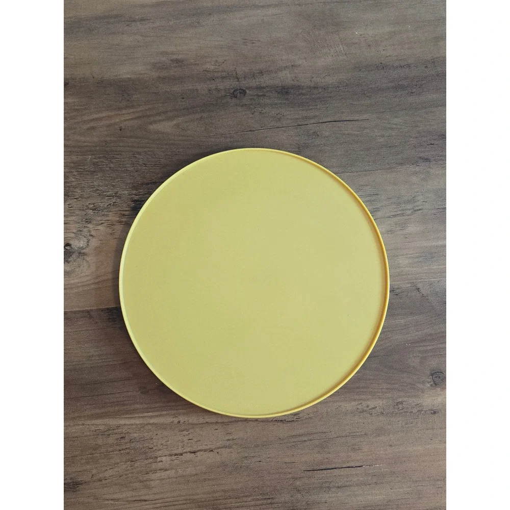 Vintage Rubbermaid Harvest Yellow Single Layer Lazy Susan Turntable Round 10.5